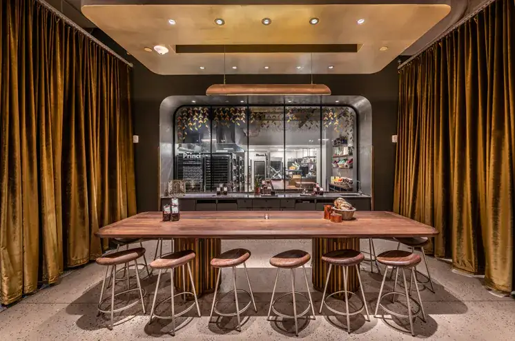 SIGNATURE EXPERIENCES